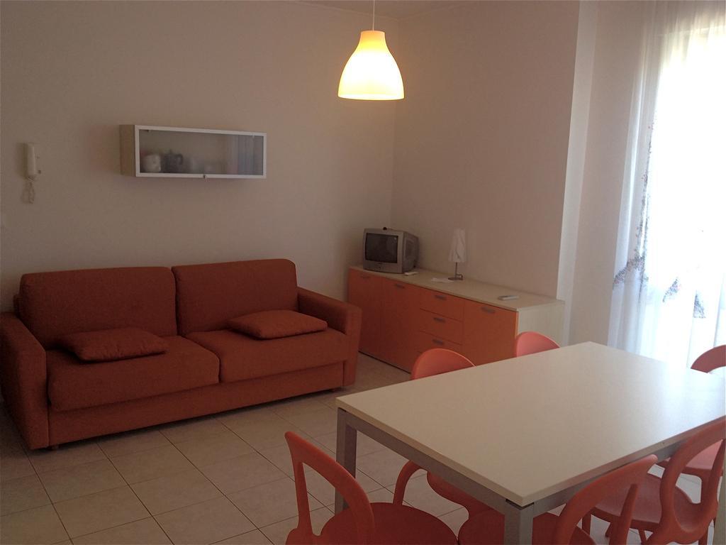 Ba- Pineta Residence - Top Position - Lignano Sabbiadoro Szoba fotó